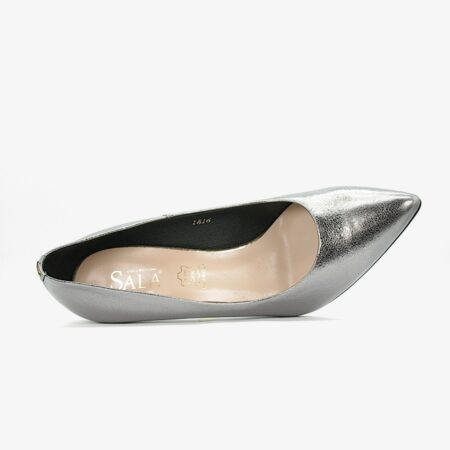 Buty sala-1816-739 - wierzch srebrnych szpilek, górny widok, na białym tle