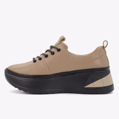 Skórzane sneakersy Filippo DP6427 bok 2 – druga strona sneakersów, charakterystyczny design podeszwy i sznurowanie w czarnym kolorze.